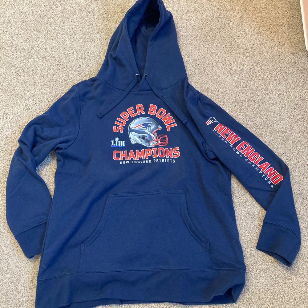 patriots super bowl LIII sweatshirt (kids XL)